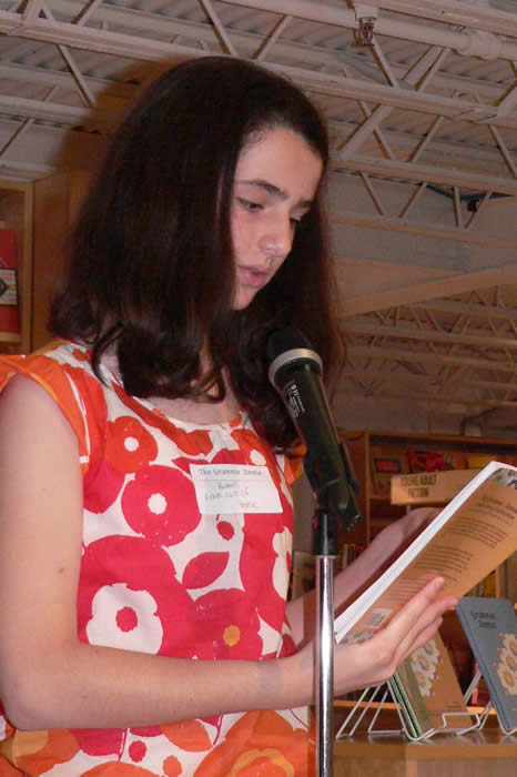 Grannie Annie author reads at signing